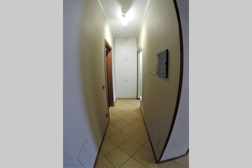 Appartement Casa Di Mirco - Ampio E Moderno Bilocale à Castenedolo Extérieur photo